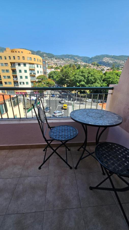 Garden And Seaview Apartment - Free Parking Фуншал Экстерьер фото