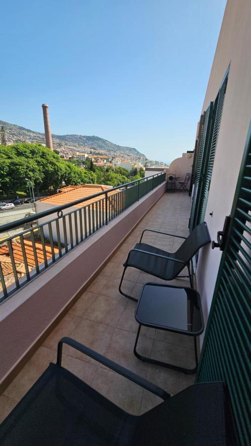 Garden And Seaview Apartment - Free Parking Фуншал Экстерьер фото