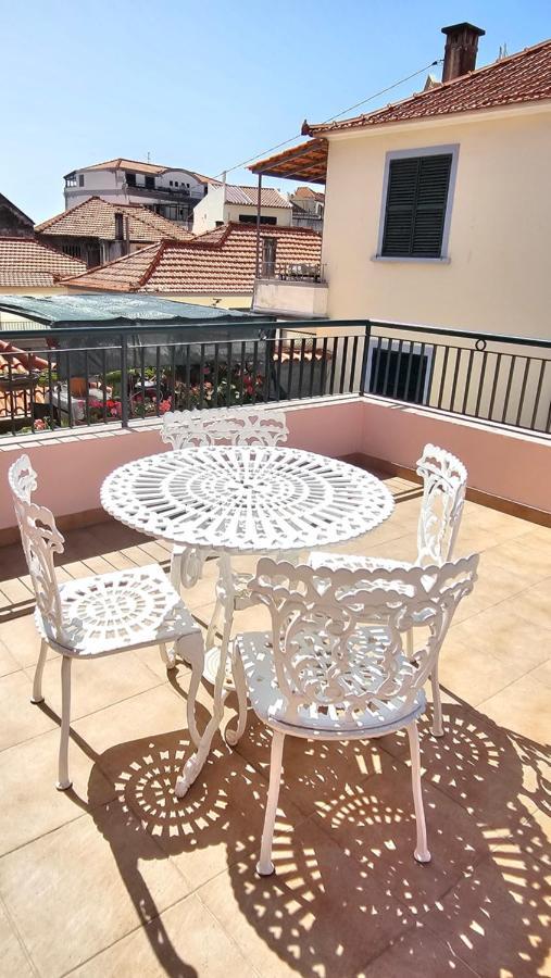 Garden And Seaview Apartment - Free Parking Фуншал Экстерьер фото