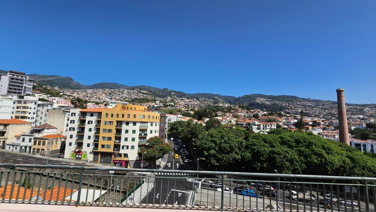 Garden And Seaview Apartment - Free Parking Фуншал Экстерьер фото
