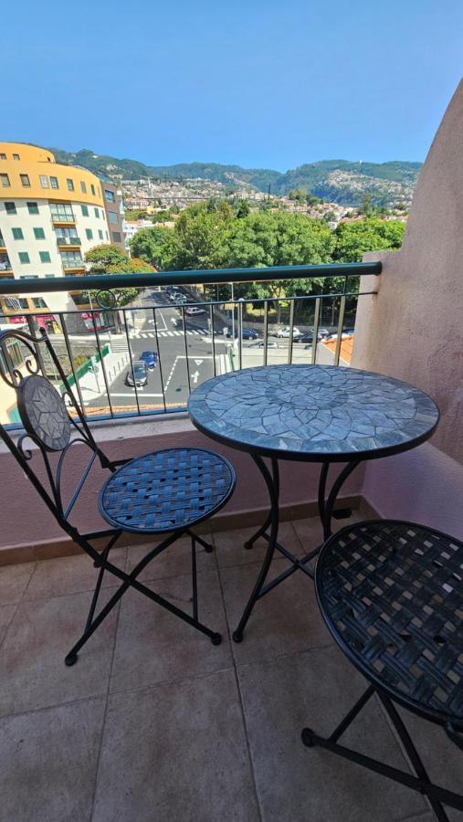 Garden And Seaview Apartment - Free Parking Фуншал Экстерьер фото